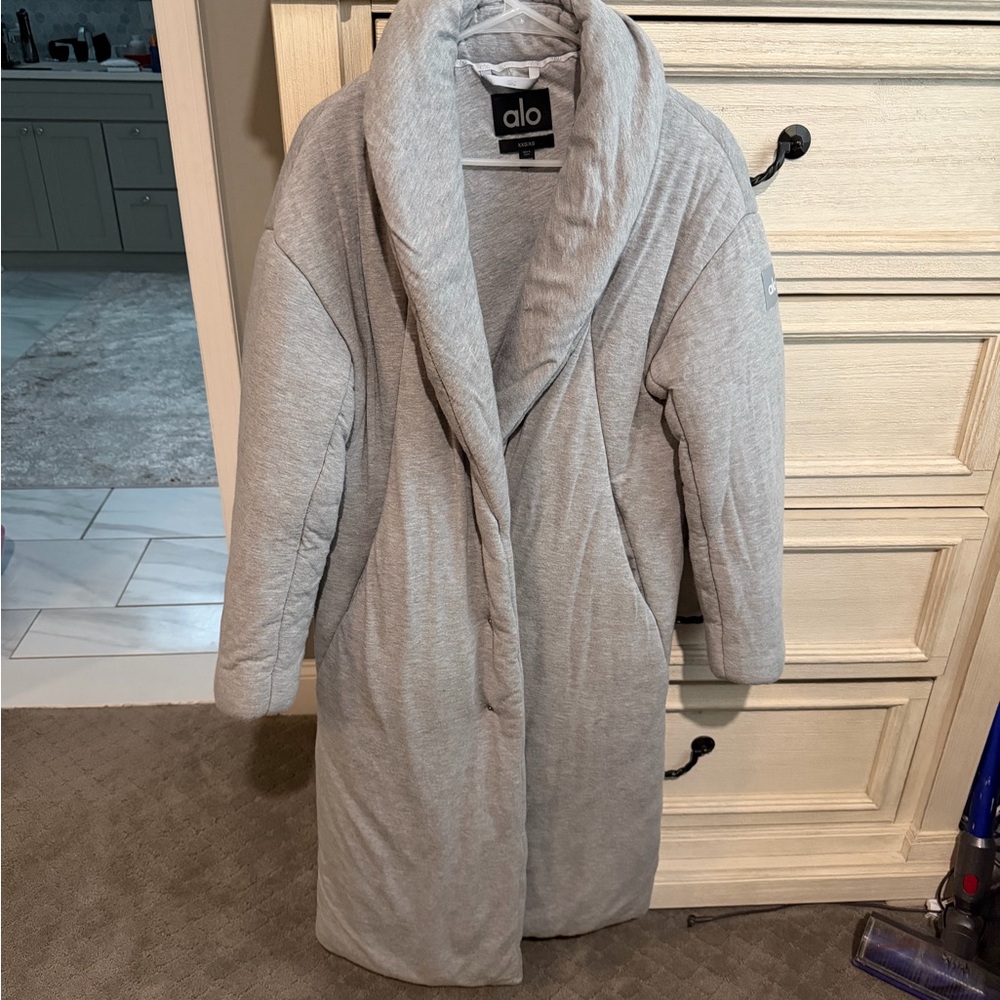 ALO Yoga Heather Gray Lounge Robe